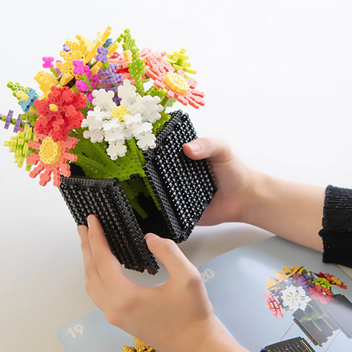 Perler 3D Wildflower Bouquet Fused Bead Activity Kit - Image 3