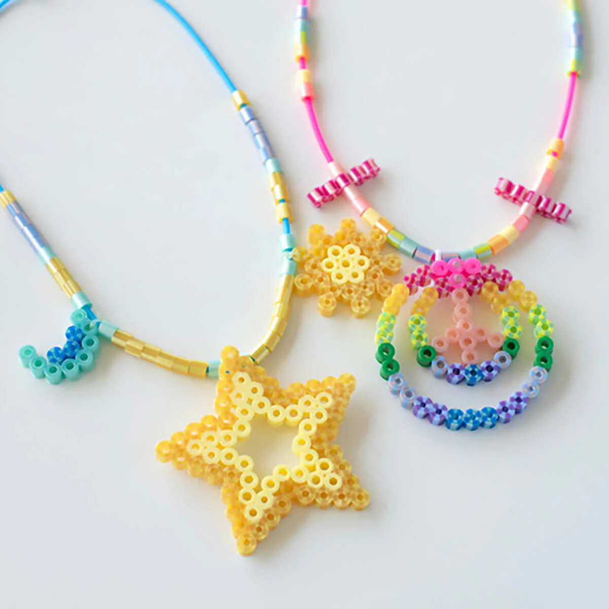 Perler Stripes 'n Jewelry Activity Kit - Image 4